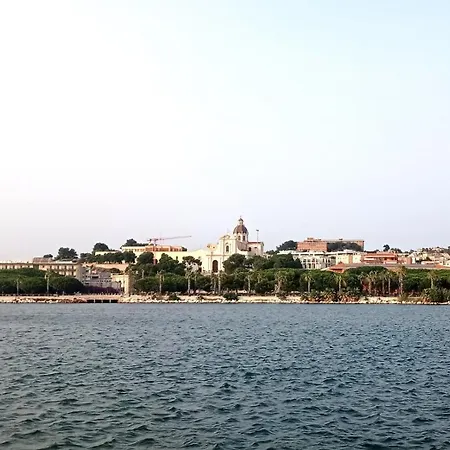 アパート Sa Frummiga カリアリ